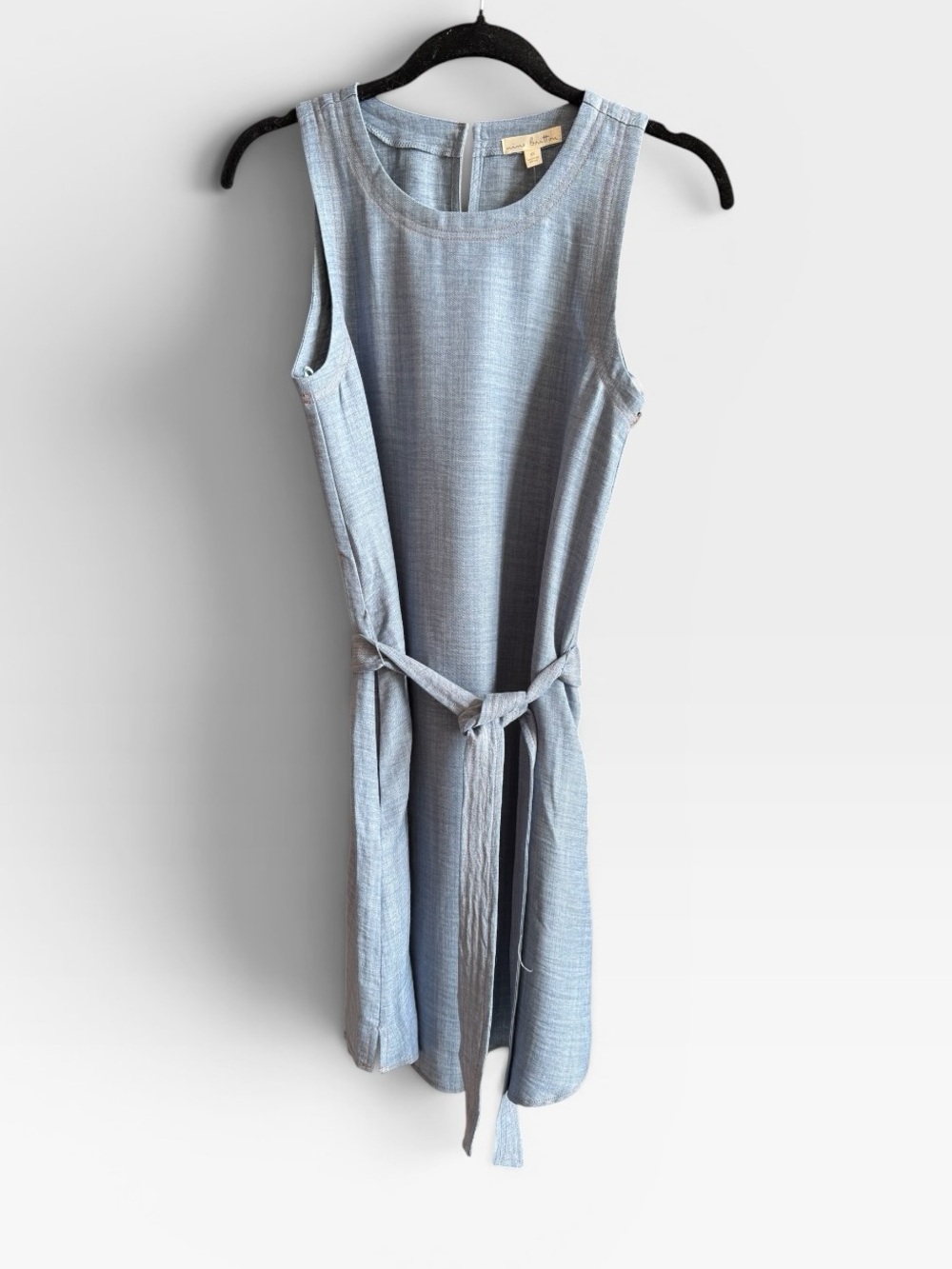 nine britton sleeveless tie-waist pullover dress